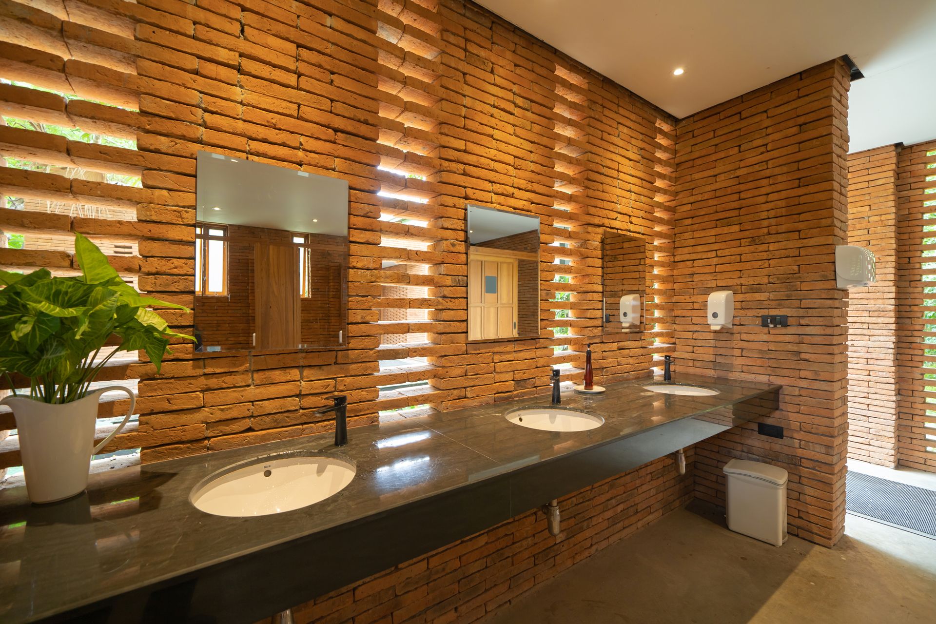 rustic bathroom remodeling