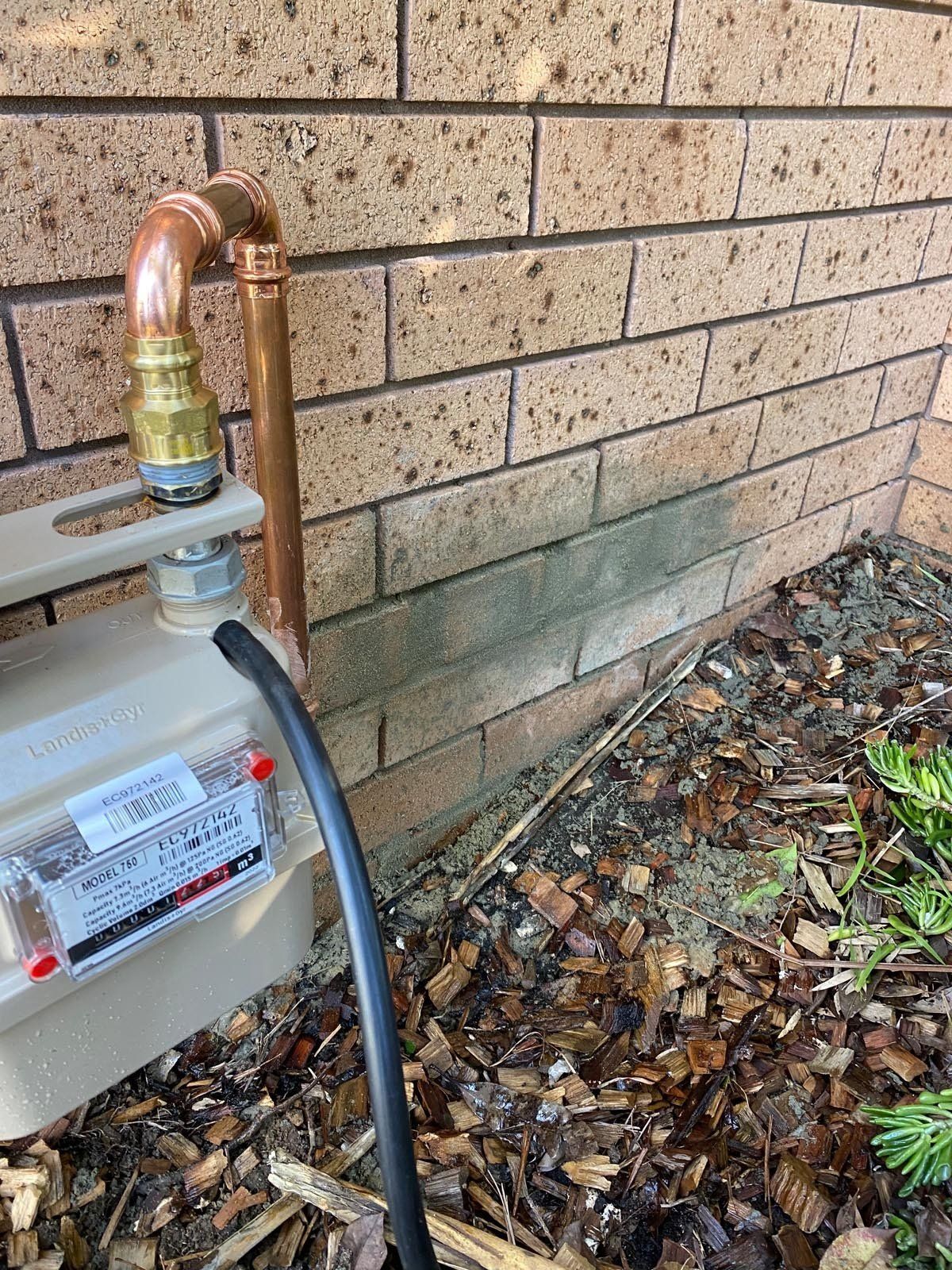 Gas meter installation