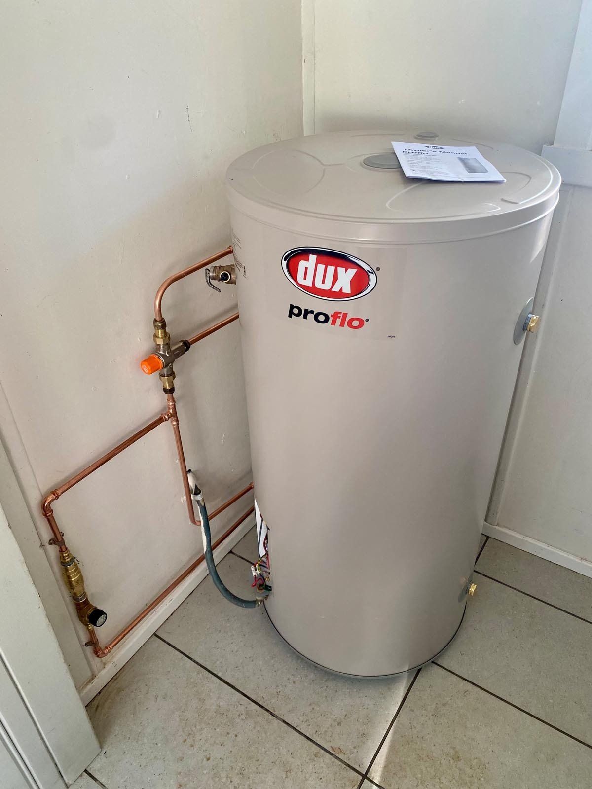 hot water dux proflo