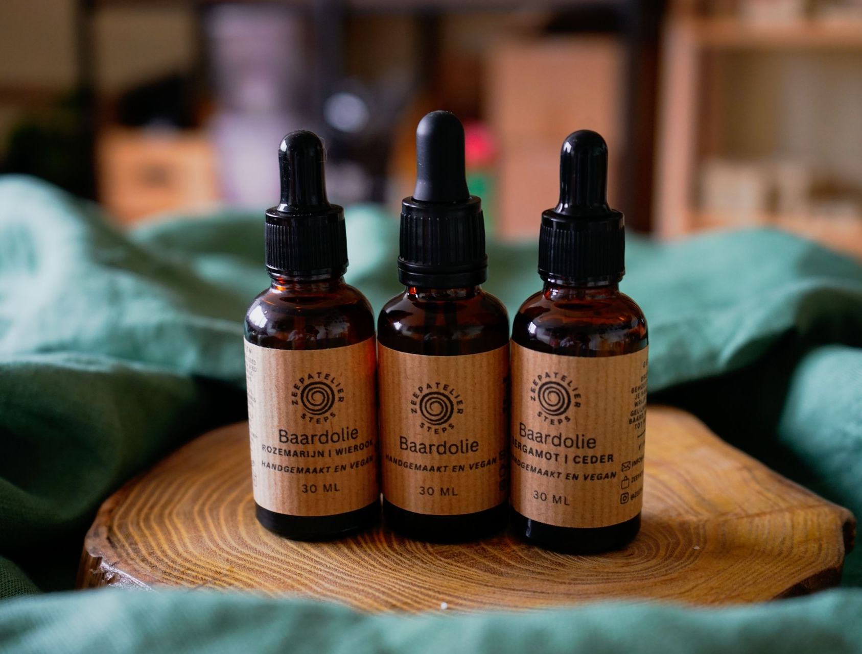 Verzorgingsproducten voor huid en haar. Met natuurlijke ingrediënten, het beste voor jouw huid en voor natuur.