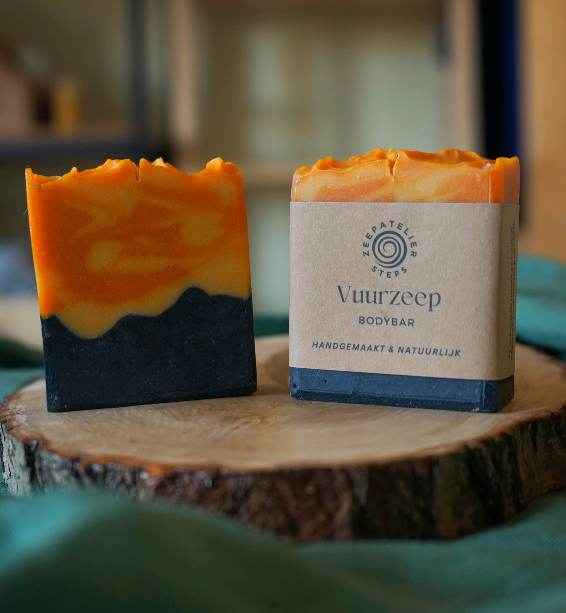Vuurzeep - bodybar. Zeep geïnspireerd door de warmte van een kampvuur.