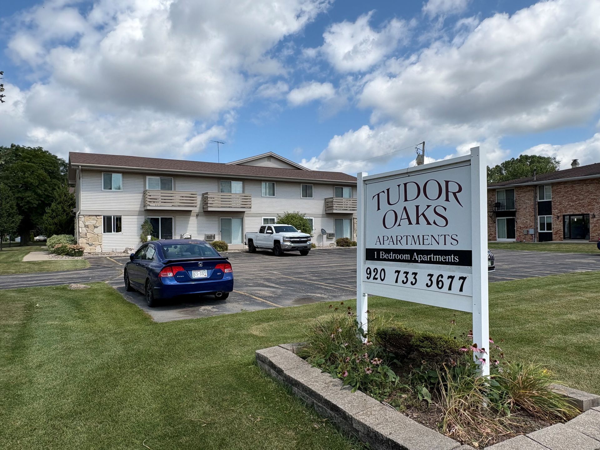 Tudor Oaks Apartments