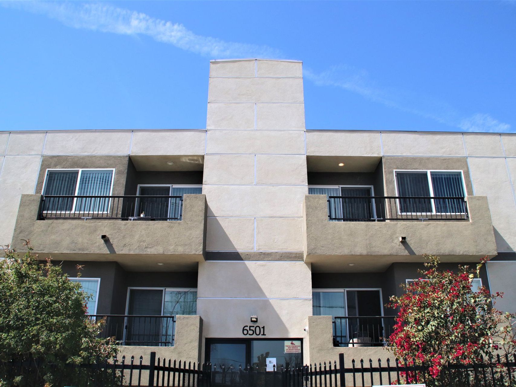  Large apartment building with balconies. Sky Properties Inc. - Best Property Management Company in Toluca Lake