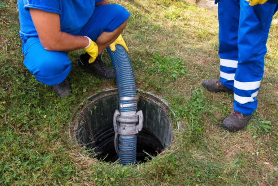 Septic tank pumping - Septic pumping Mackay