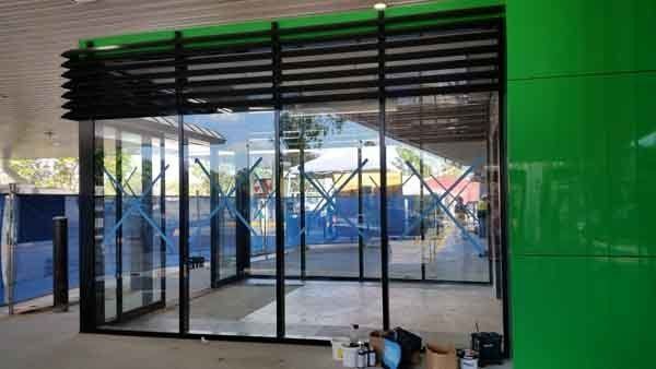 Auto Door Commercial Aluminium Airlock — Gold Coast, QLD — Patterson Glass