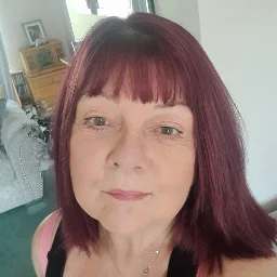 Lillian - Apprentice Hairdresser & Beautician