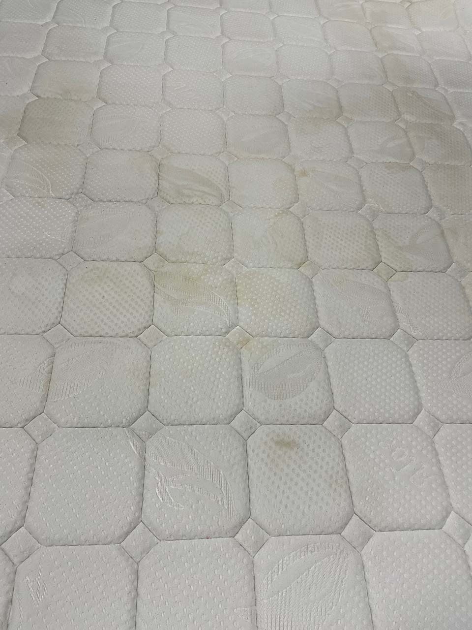 Materasso sporco
