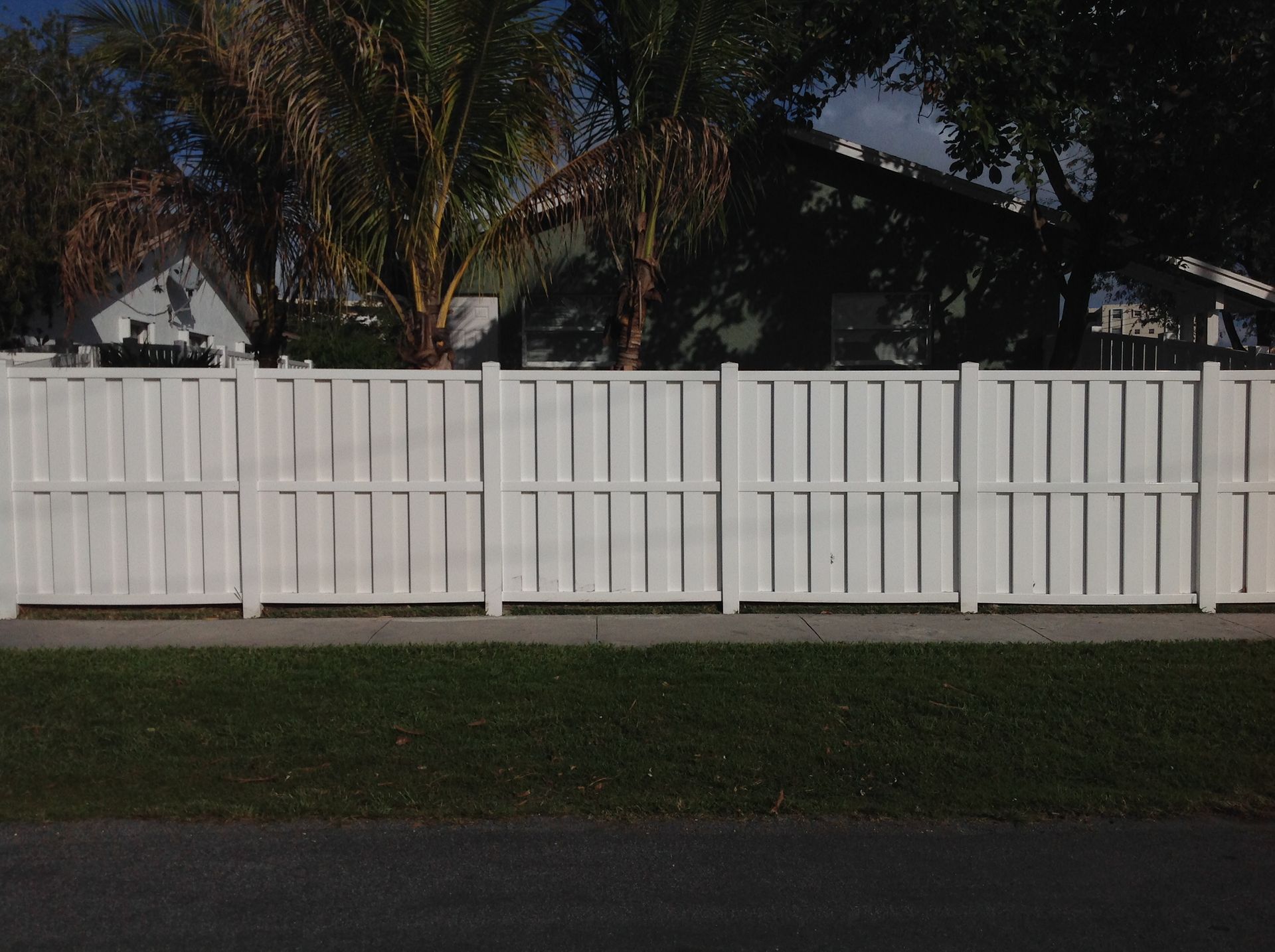 South Florida's Top Vinyl Fence Supplier & Distributor | My PVC Fence