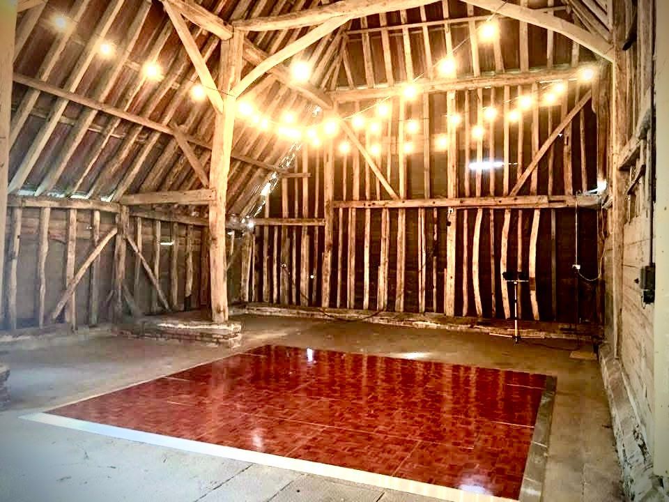 parquet dance floor hire Essex, wooden dance floor hire Essex, wedding dance floor hire, dancefloor hire cambridge, dance floor hire hertfordshire,