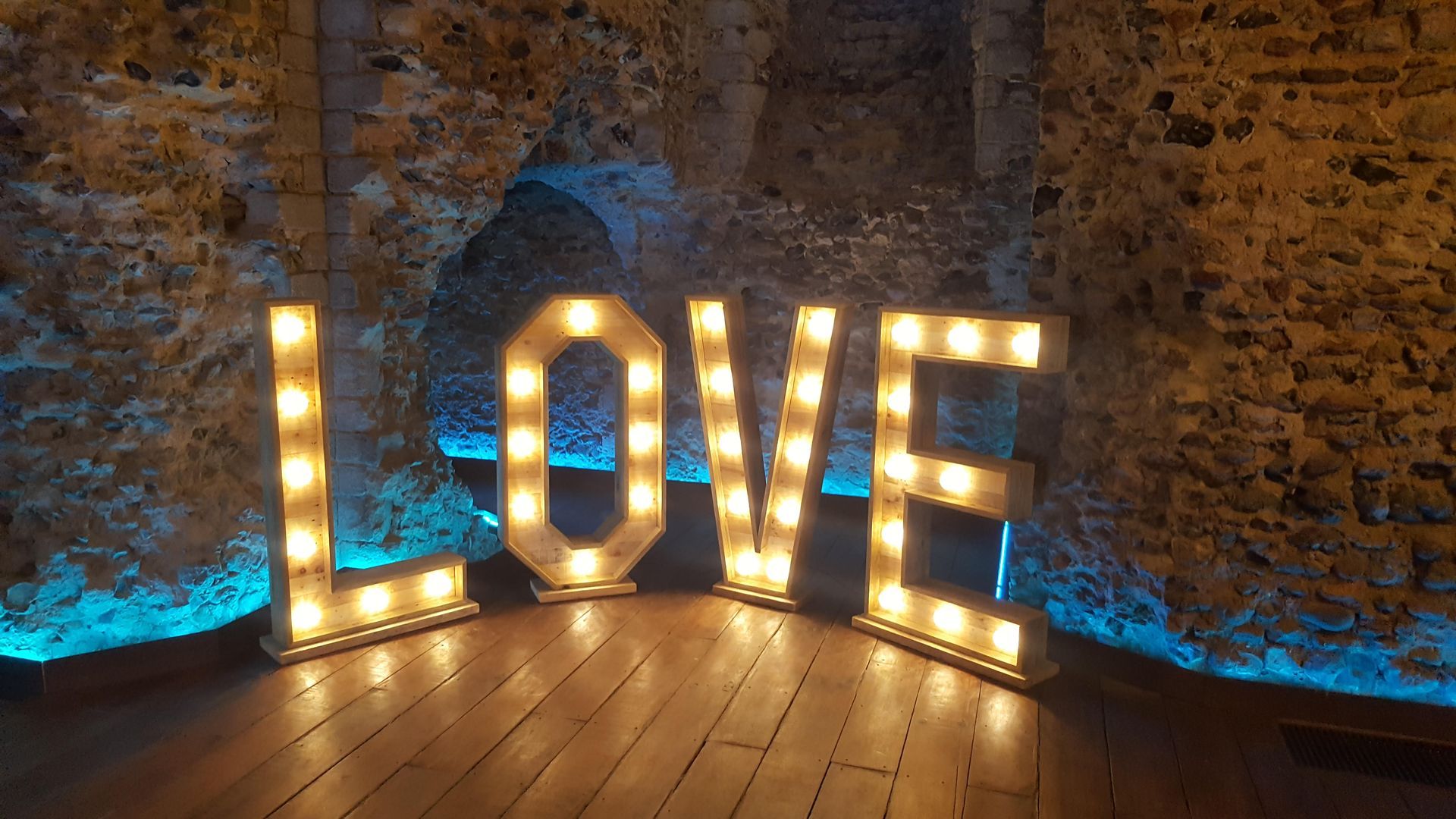 Rustic Love letters. Dunmow, Essex, Cambridge, Hertfordshire.