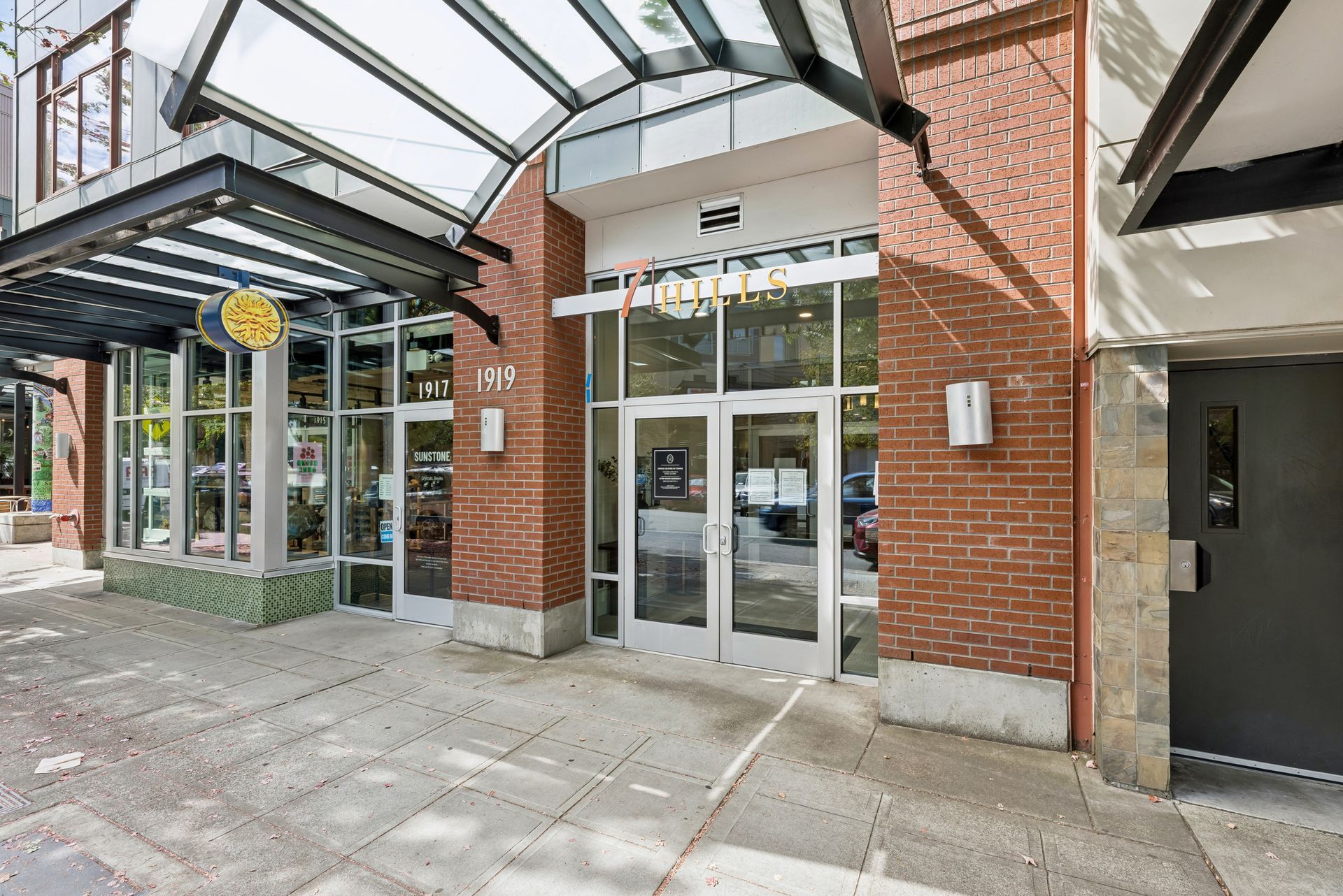 exterior shot of 7 Hill apartments front entrance