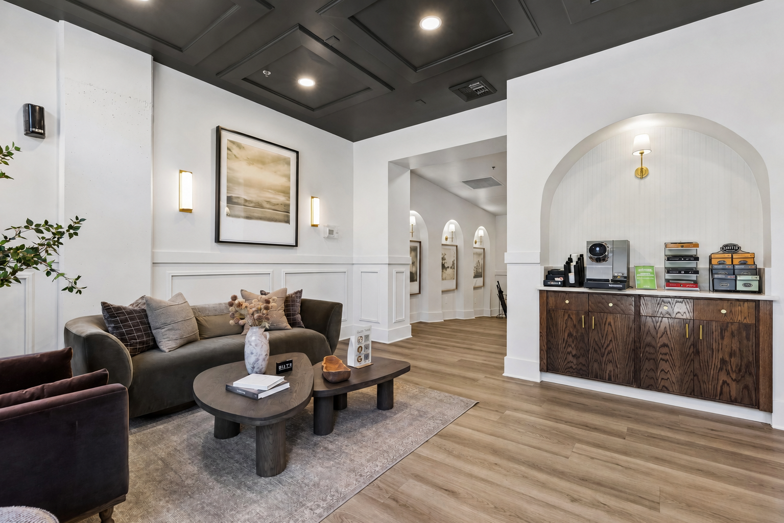 towne apartment lobby with coffee area