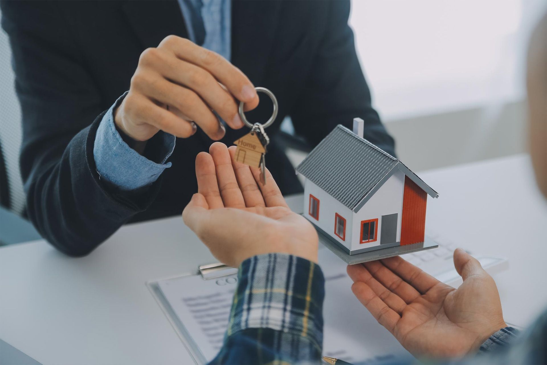 inspector reviewing Lexington property before closing