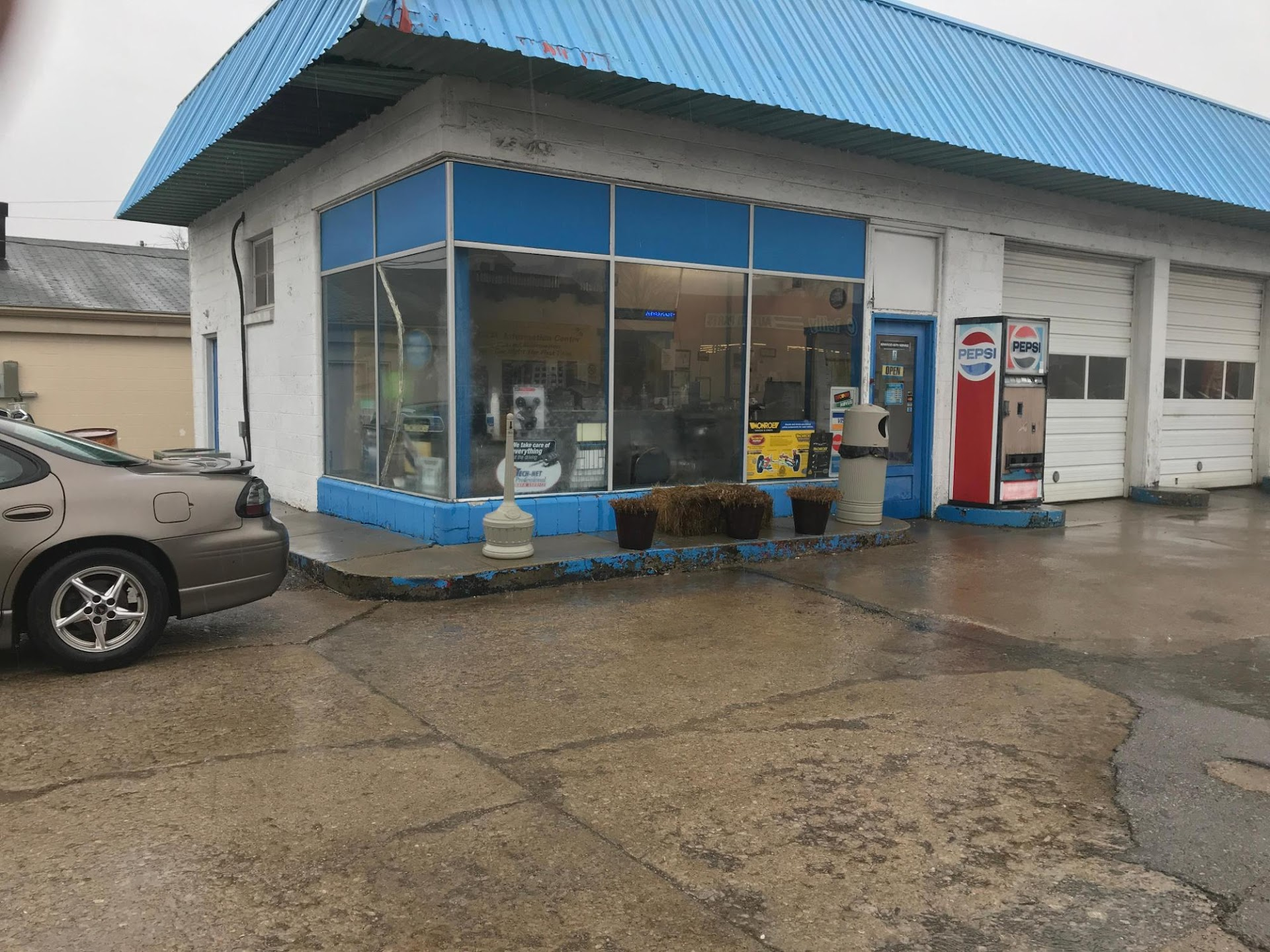 Shop Exterior of Advanced Auto Service | Advanced Auto Service