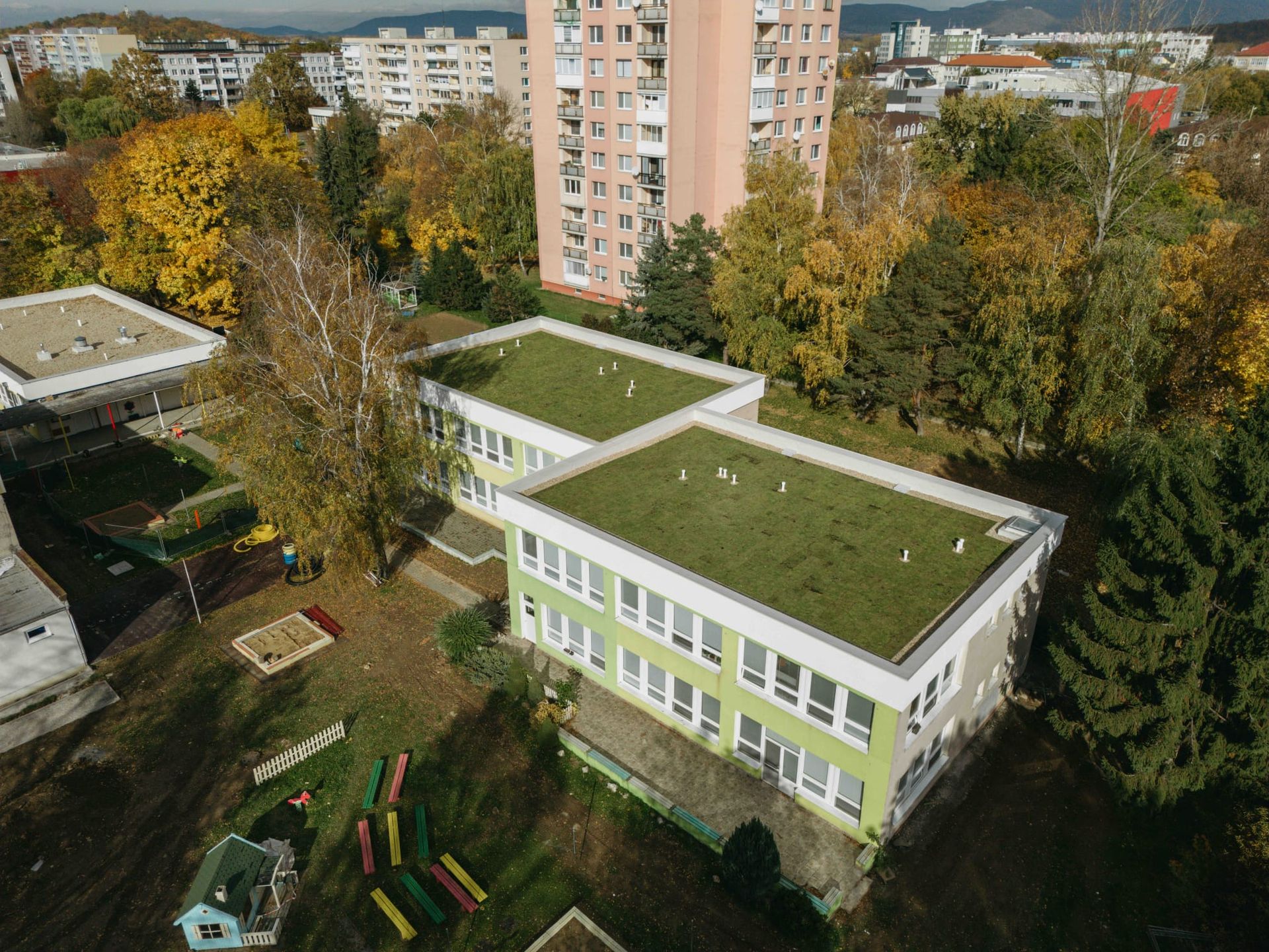 Extenzívna zelená strecha, Materská škola, Michalovce
