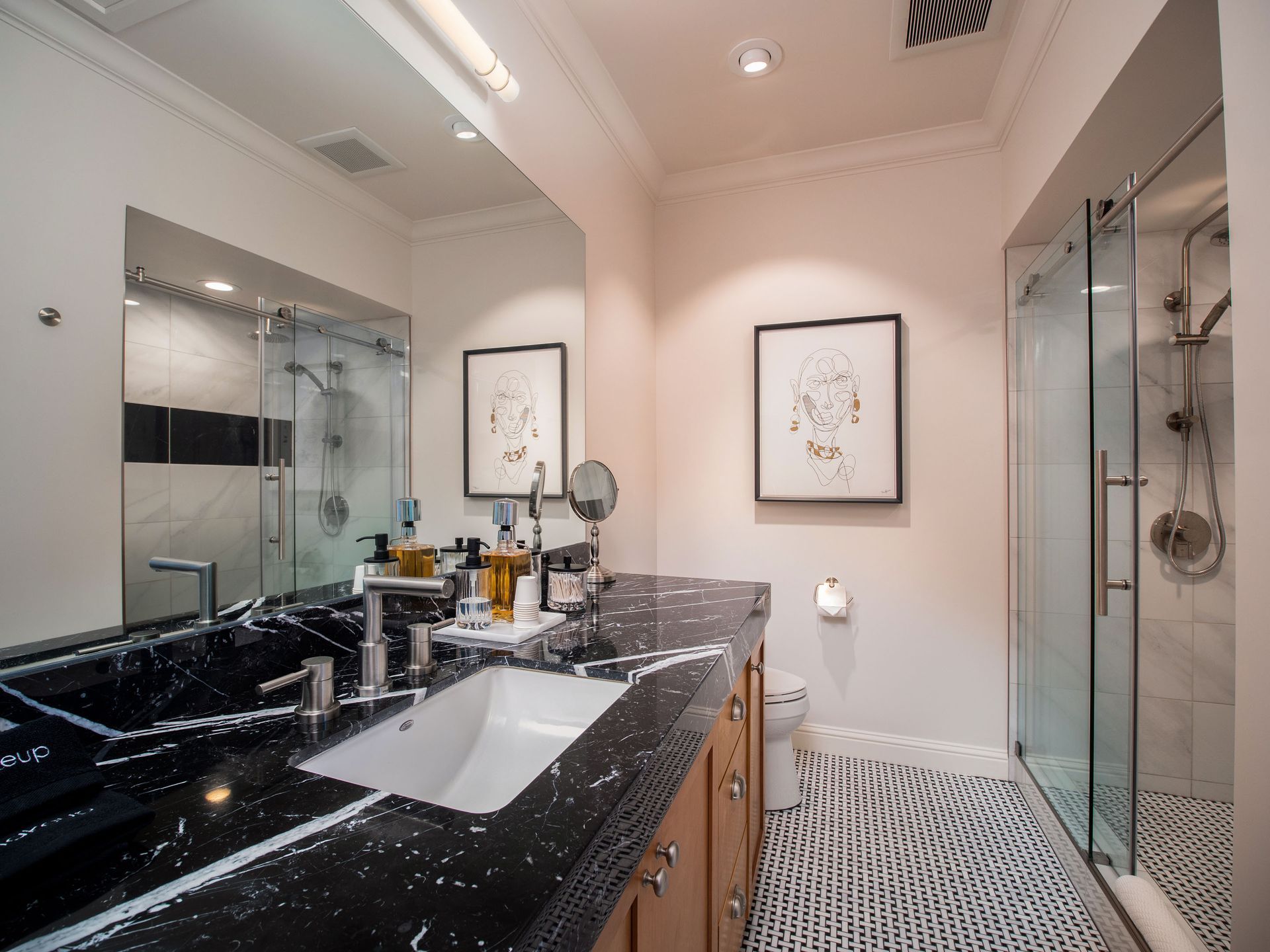 Kainui Loop Guest Bathroom