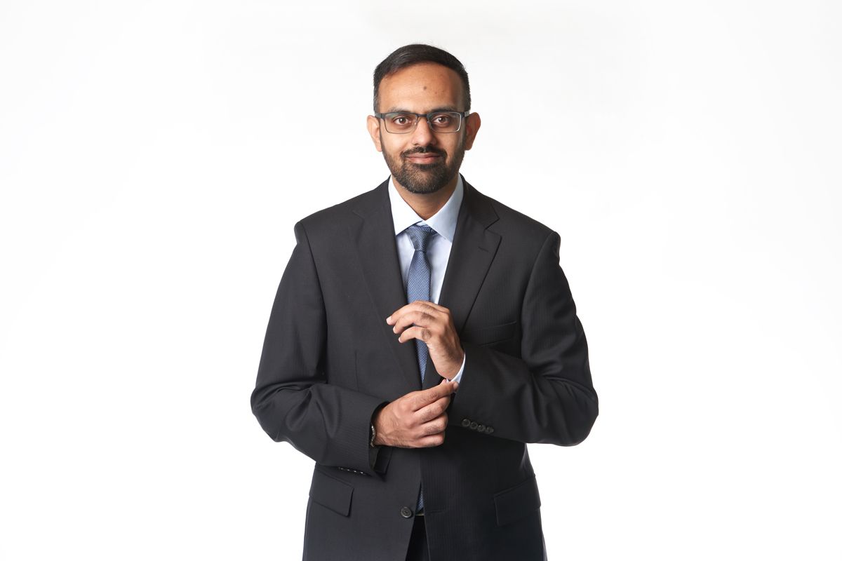 Foxley Kingham Director corporate headshot by Oakley Studios, Luton and Dunstable border