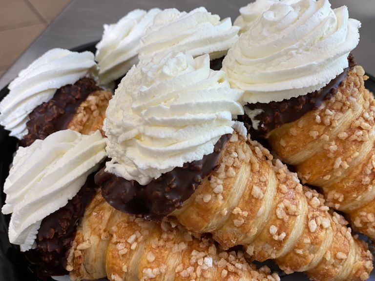 Cream Horns