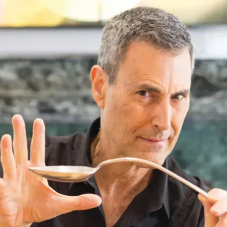 אורי גלר ייצוג הופעות גאגא בוקינג אורי גלר ייצוג הופעות גאגא בוקינג