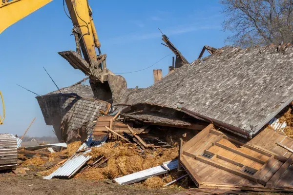 farm-structure-demolition-cleanup