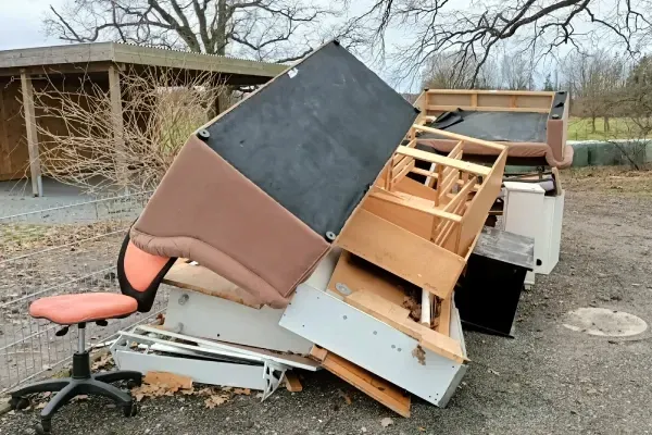 Professional furniture removal and disposal service.