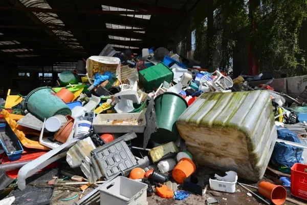 Professional junk hauling service in Meridian Hills.