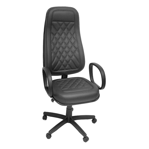 Cadeira-Giratória-Para-Sala-De-Reunião-Modelo-Presidente-Com-Encosto-Super-Alto-Com-Apoio-De-Cabeça-Revestimento-Na-Cor-Preta-Com-Costura-Exclusiva-Em-Alto-Relevo-Com-Apoio-De-Braço-Fixo-Modelo-Corsa-Emborrachado-Estrutura-Da-Cadeira-Preta-Com-Rodinhas-Anti-Risco