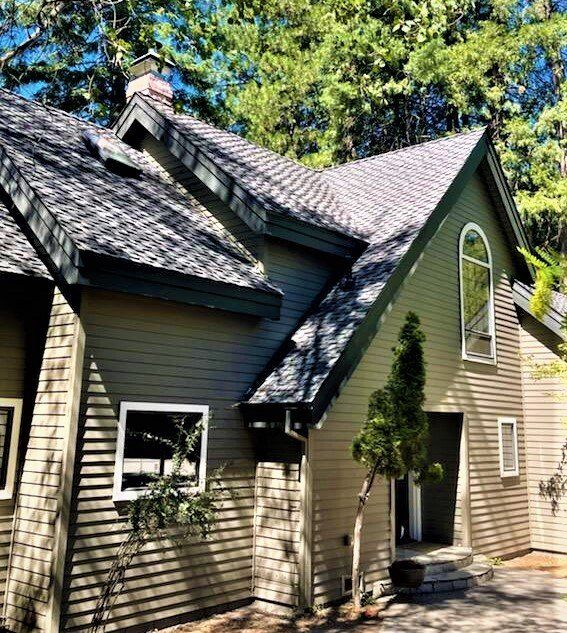 House — Gerber, CA — Hinkle Roofing & Construction House — Gerber, CA — Hinkle Roofing & Construction
