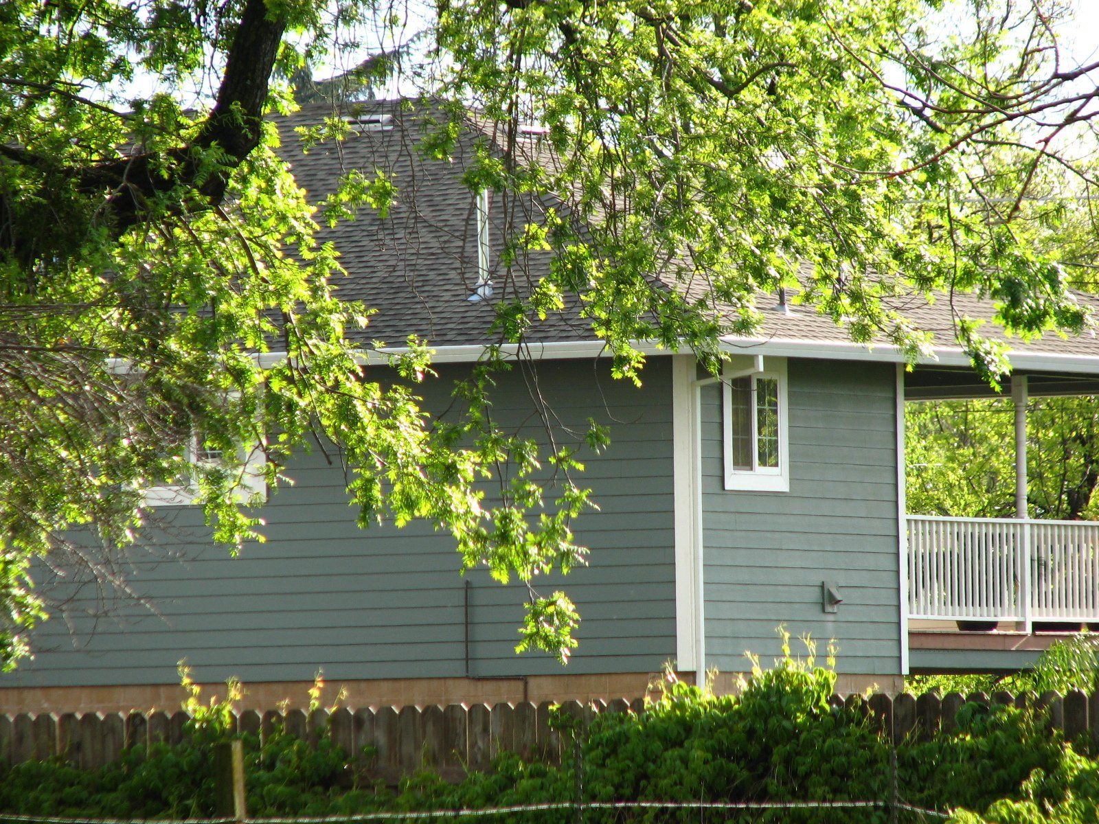 House with Asphalt Roofing — Gerber, CA — Hinkle Roofing & Construction