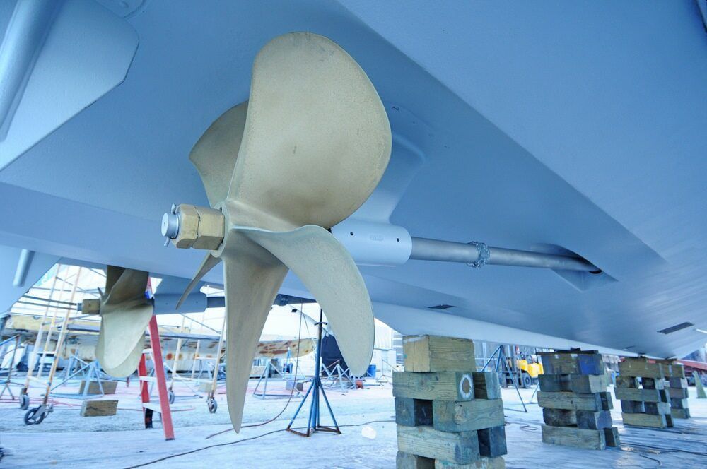 A Large Propeller on the Side of a Boat — ElectroMech Machine in Woolner, NT