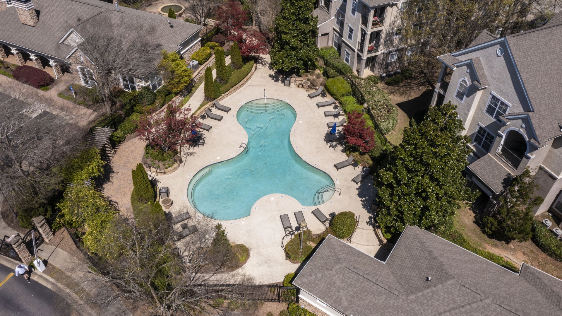 Deerfield Village Apartments in Alpharetta, GA