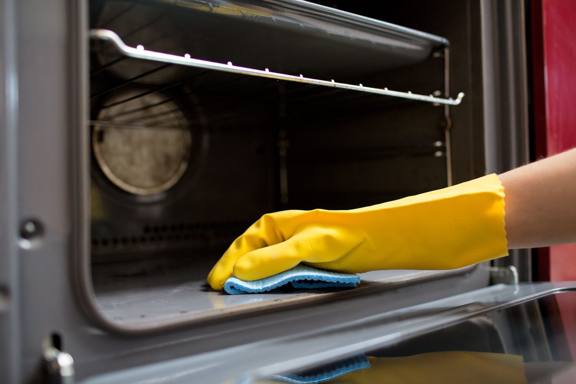 Clean an Oven