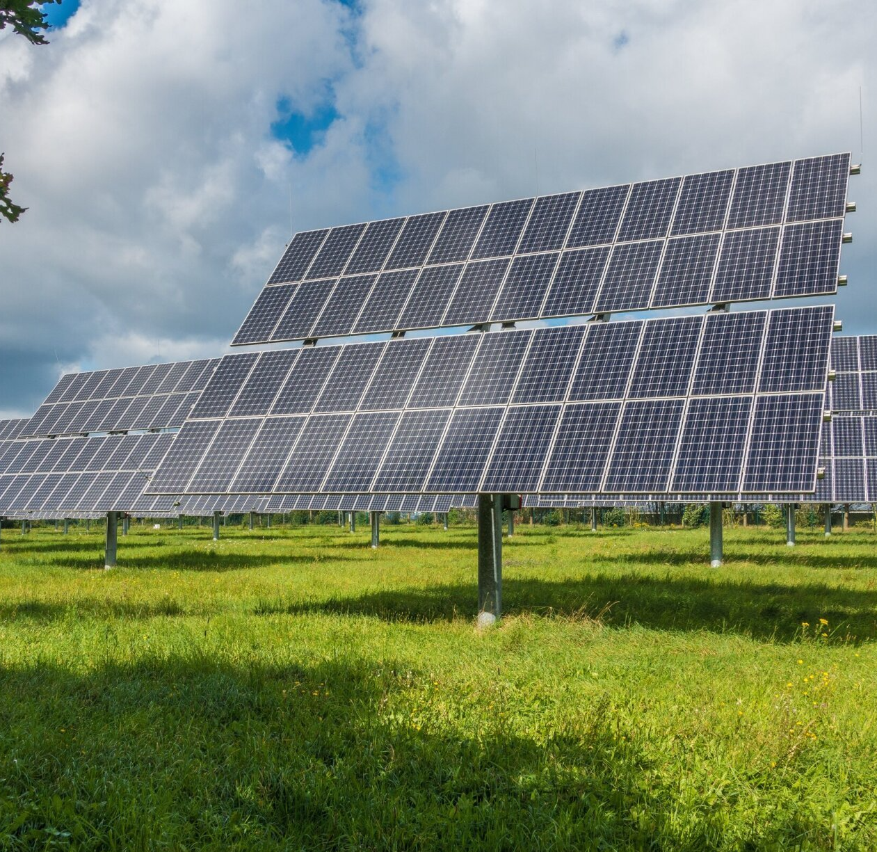 ground-mounted solar power system