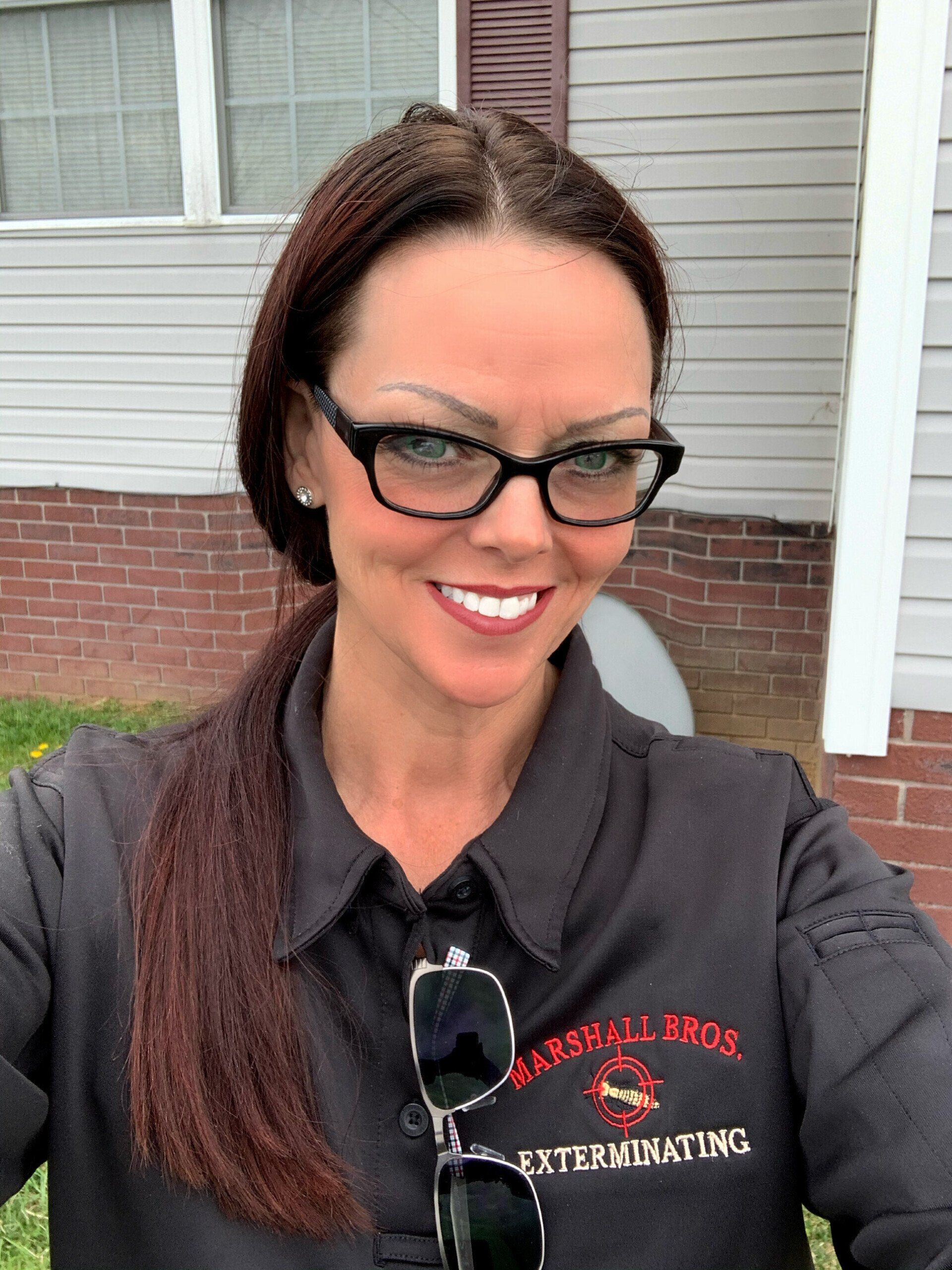 Company Female Officer — Telford, TN — Marshall Bro. Exterminating Company Female Officer — Telford, TN — Marshall Bro. Exterminating