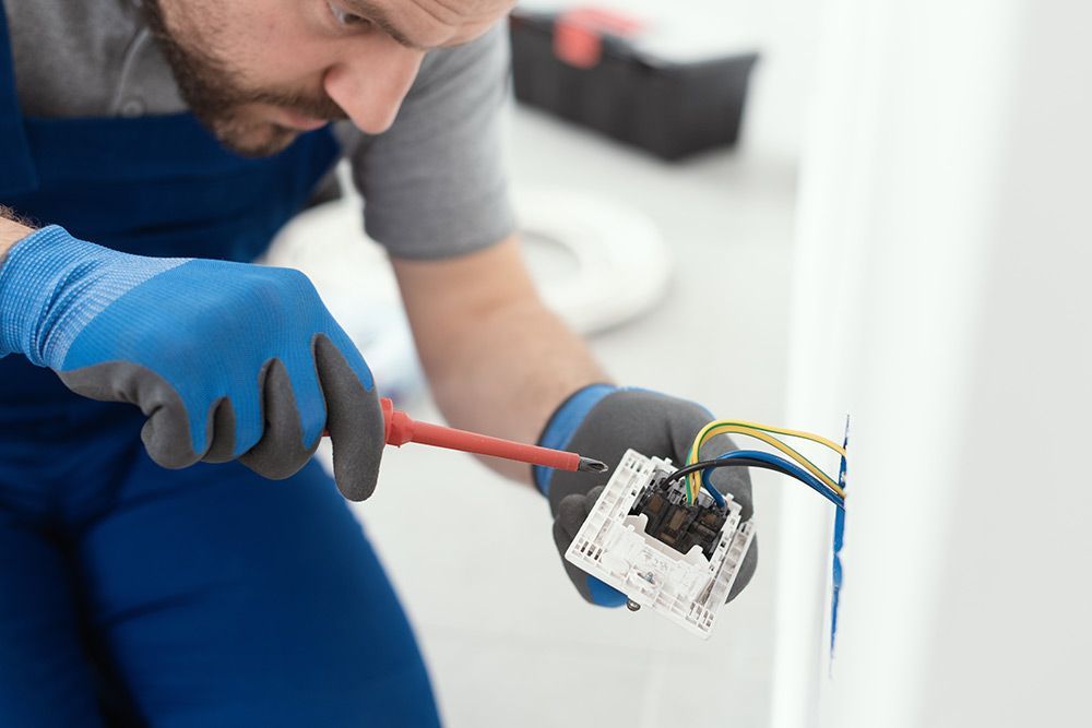 Fixing Electrical Outlet