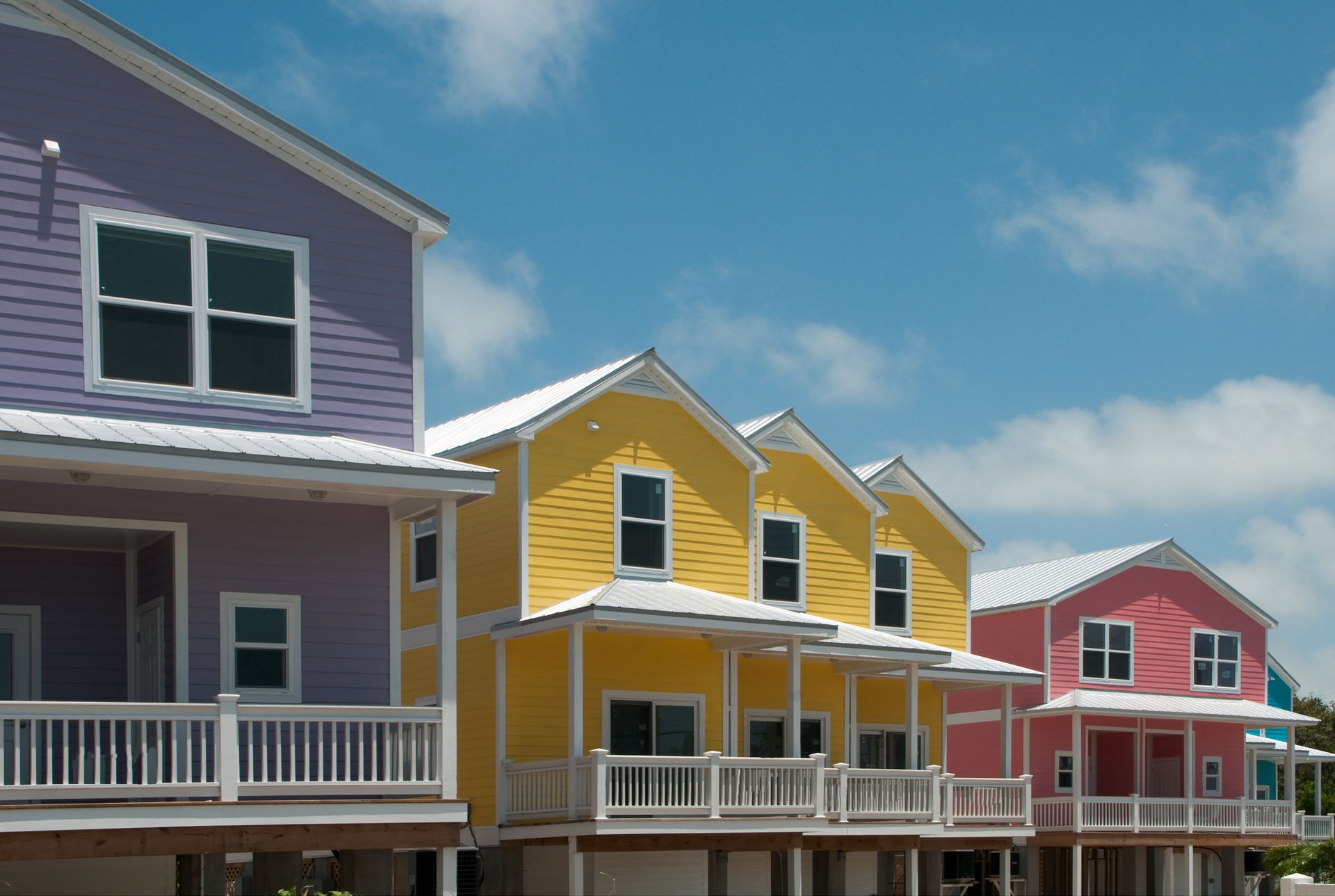 Homes With Deck In Florida - Flagler County, FL - Screen Windows Painting Services