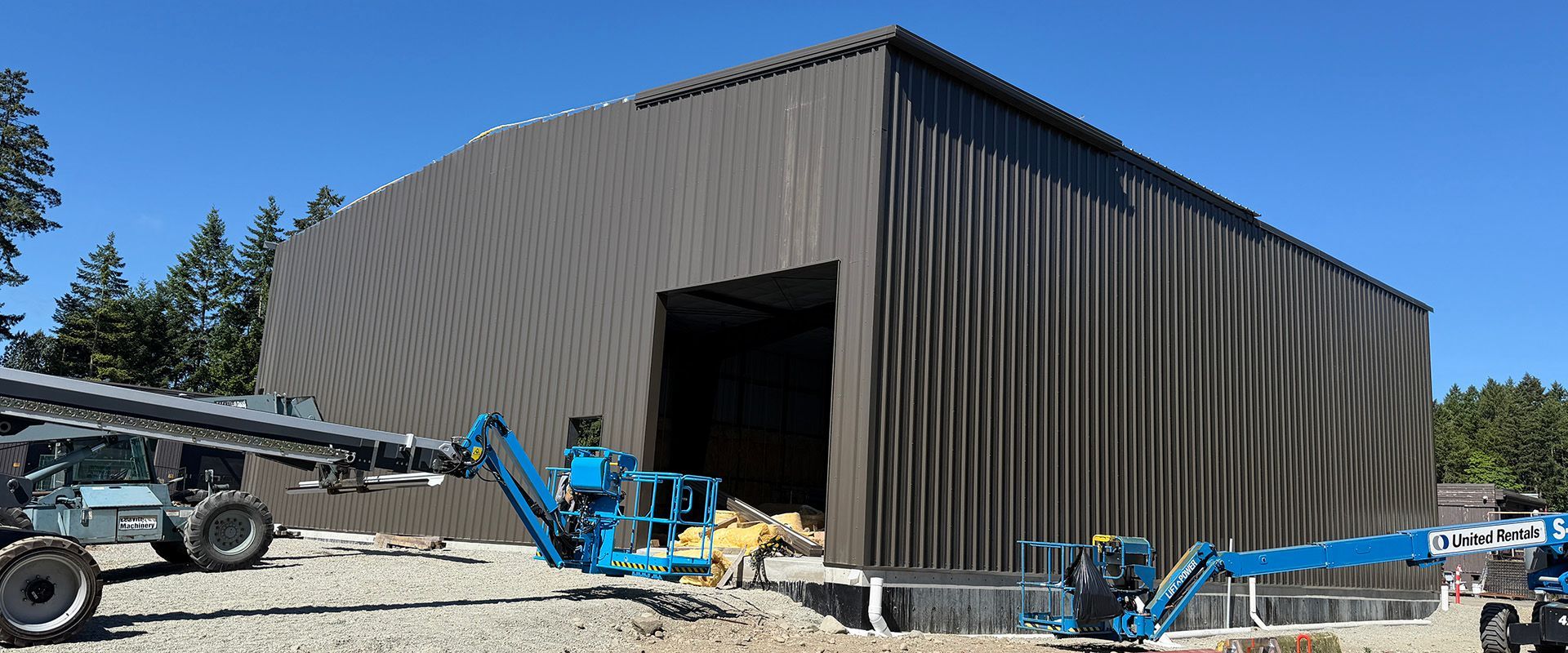 Metal building supplied by Summit Steel Buildings