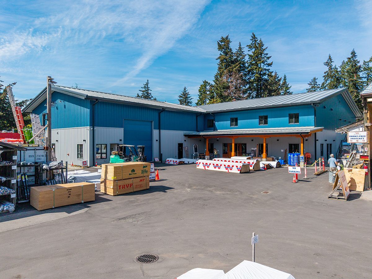 Front view of Windsor Plywood's retail store in Ganges, Salt Spring Island, BC