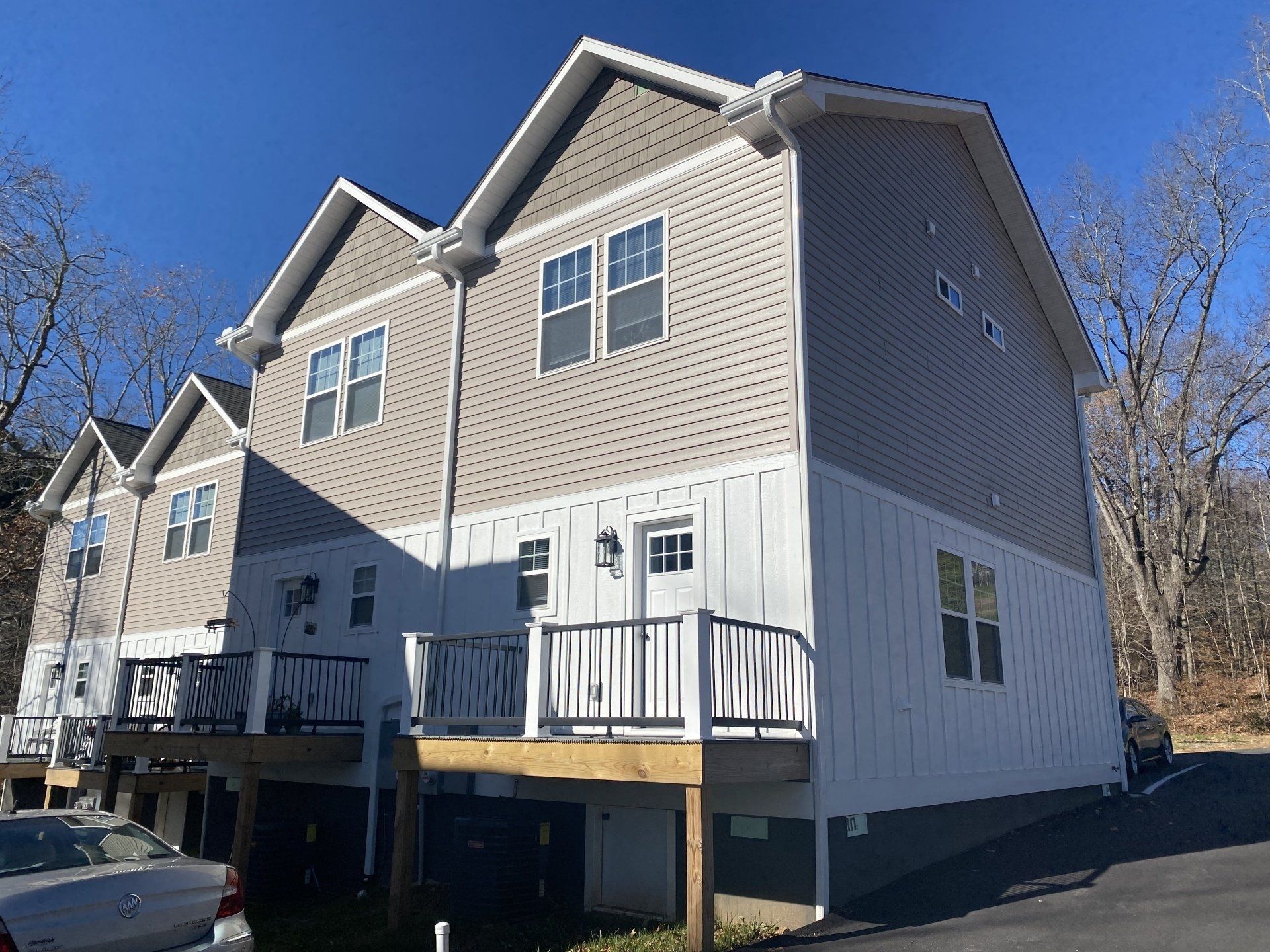 Cash Holdings LLC Apartment and Houses in Boone , NC