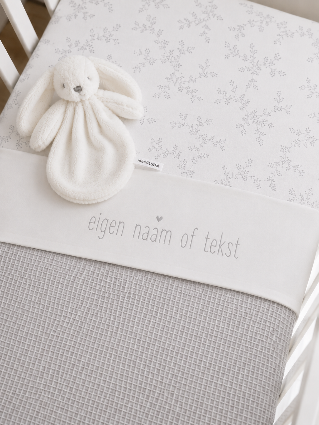 ledikantlakentje , te personaliseren met eigen tekst of naam in verschillende kleuren