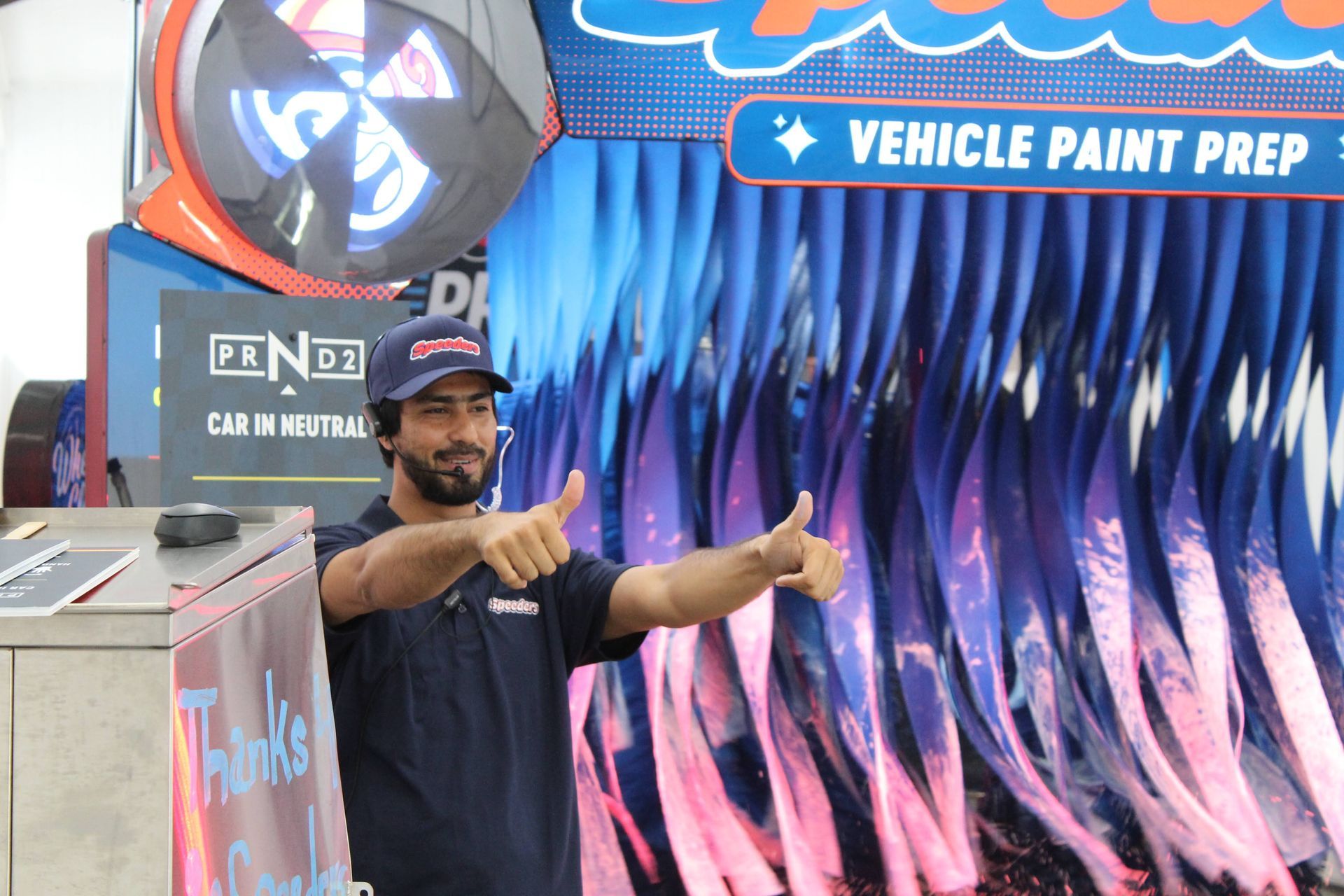 Speeders Car Wash employee image