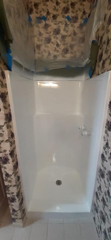 Anthony's Reglazing | Tub Reglazing | Old Westbury, NY