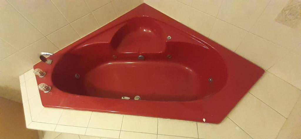 Anthony's Reglazing | Tub Reglazing | Old Westbury, NY