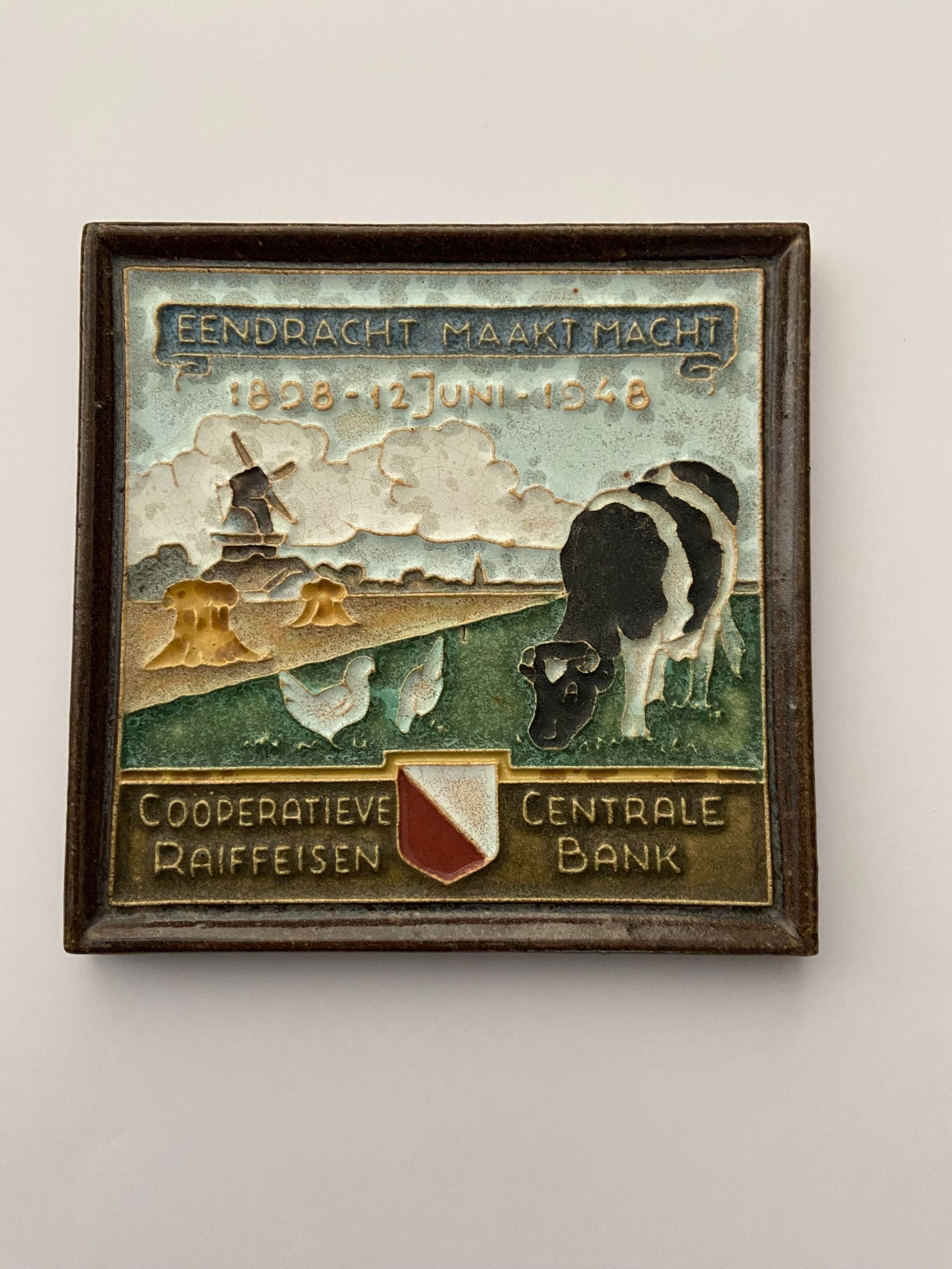 PFtegel Porceleyne Fles Delft Cloisonne tegel vanuit de serie banken.
