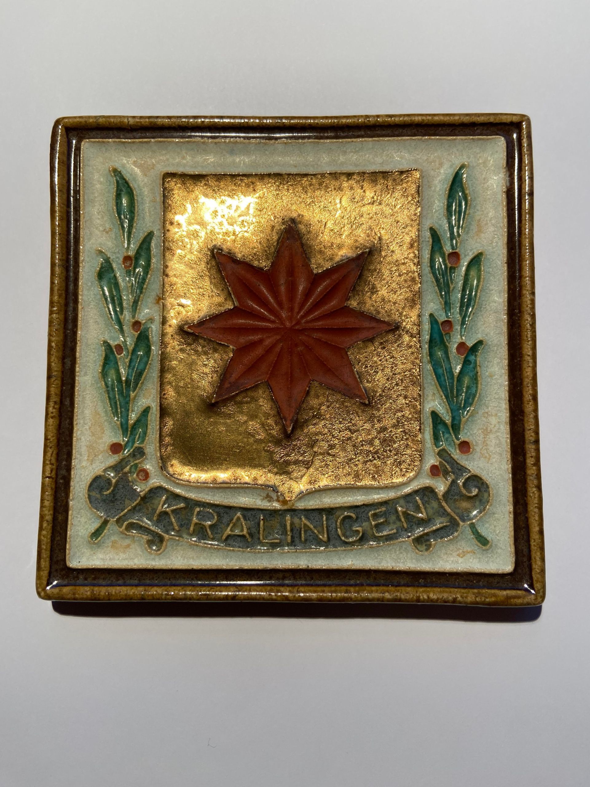 PFtile Porceleyne Fles Delft Cloisonne tile coat of arms