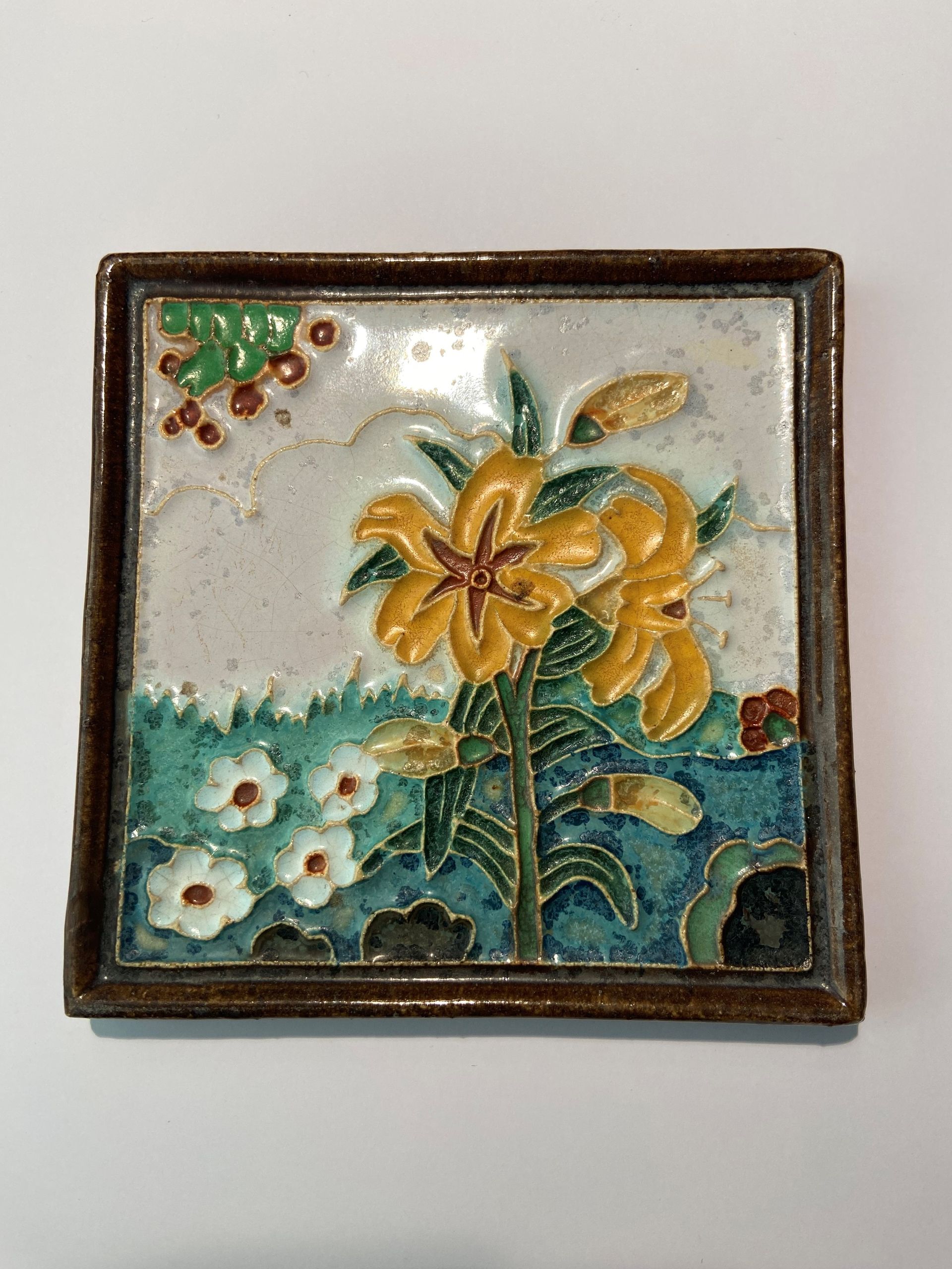 PFtegel Porceleyne Fles Delft Cloisonne tegel bloemen lelies,
