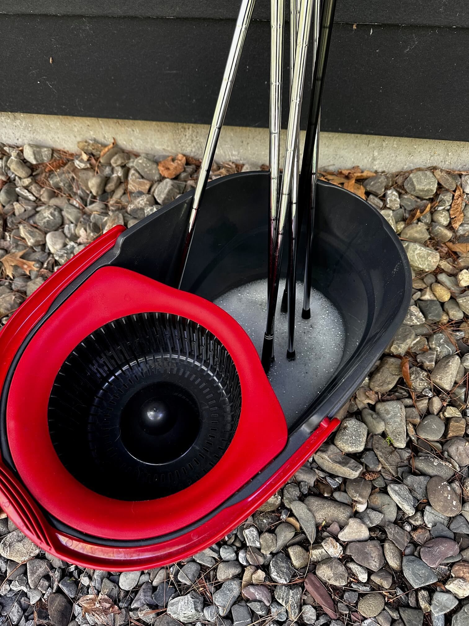 Soak dirty golf clubs