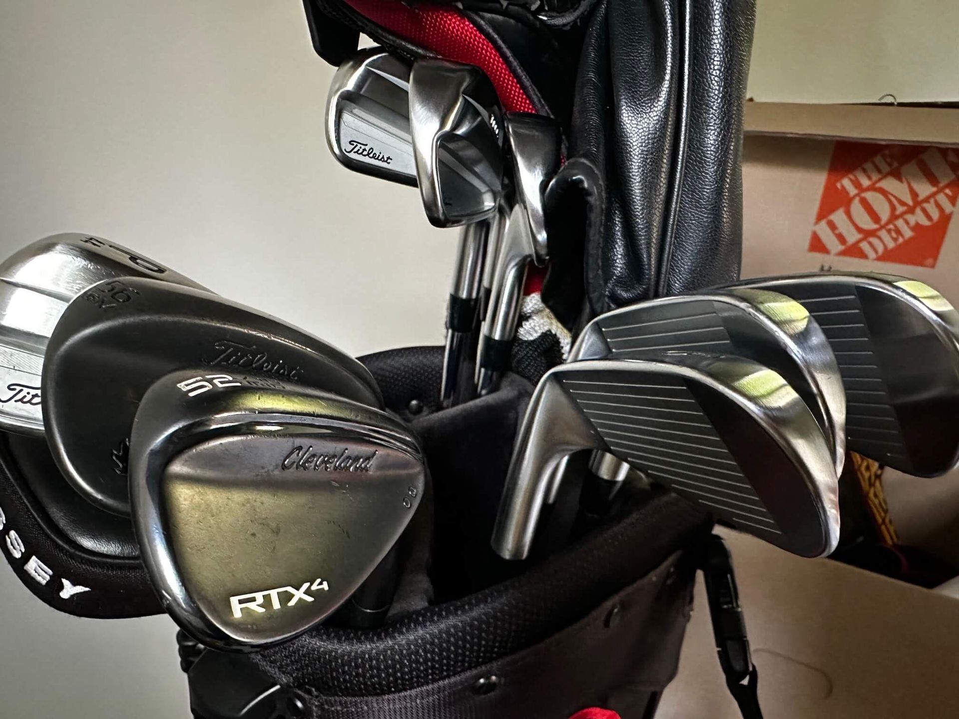 clean golf clubs in bag