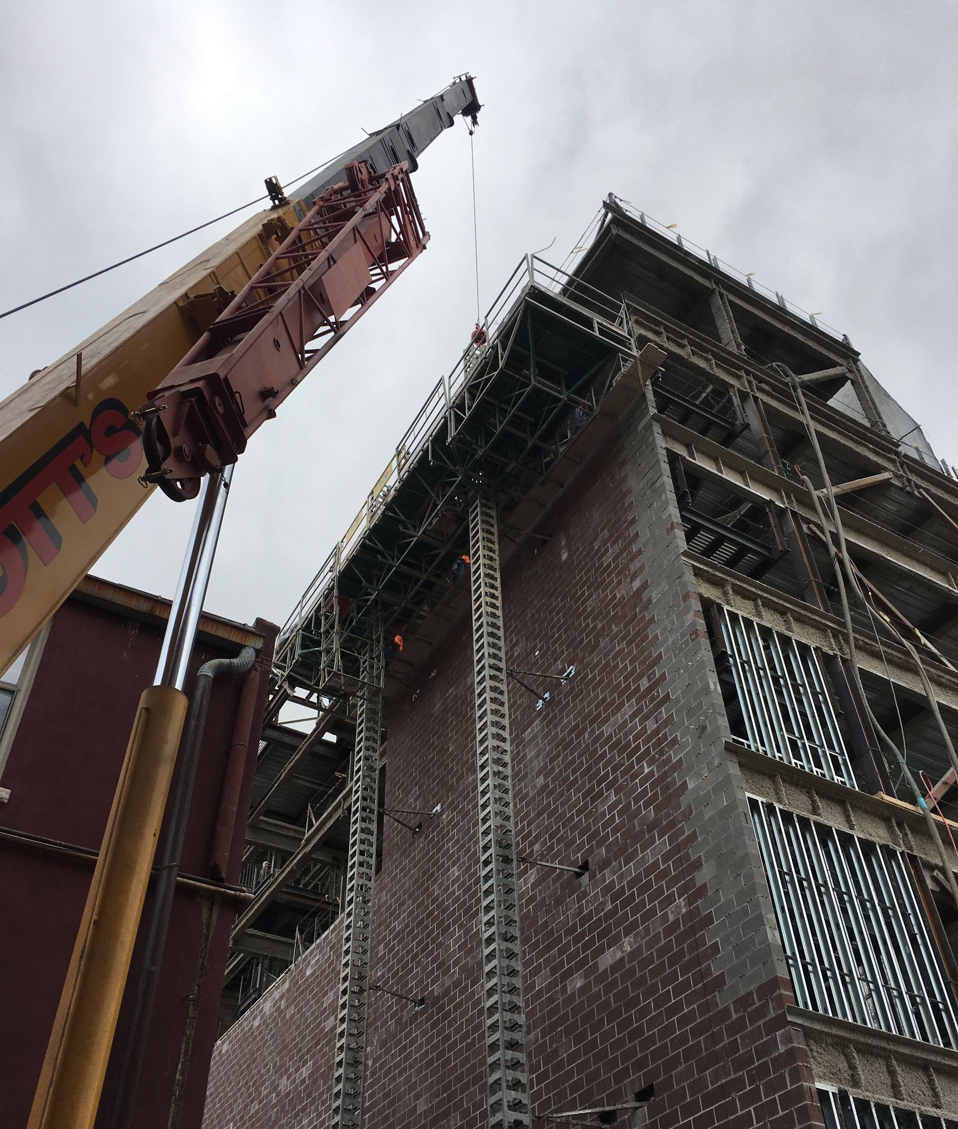 PCE Construction Provides Ongoing Communication Throughout Construction.
