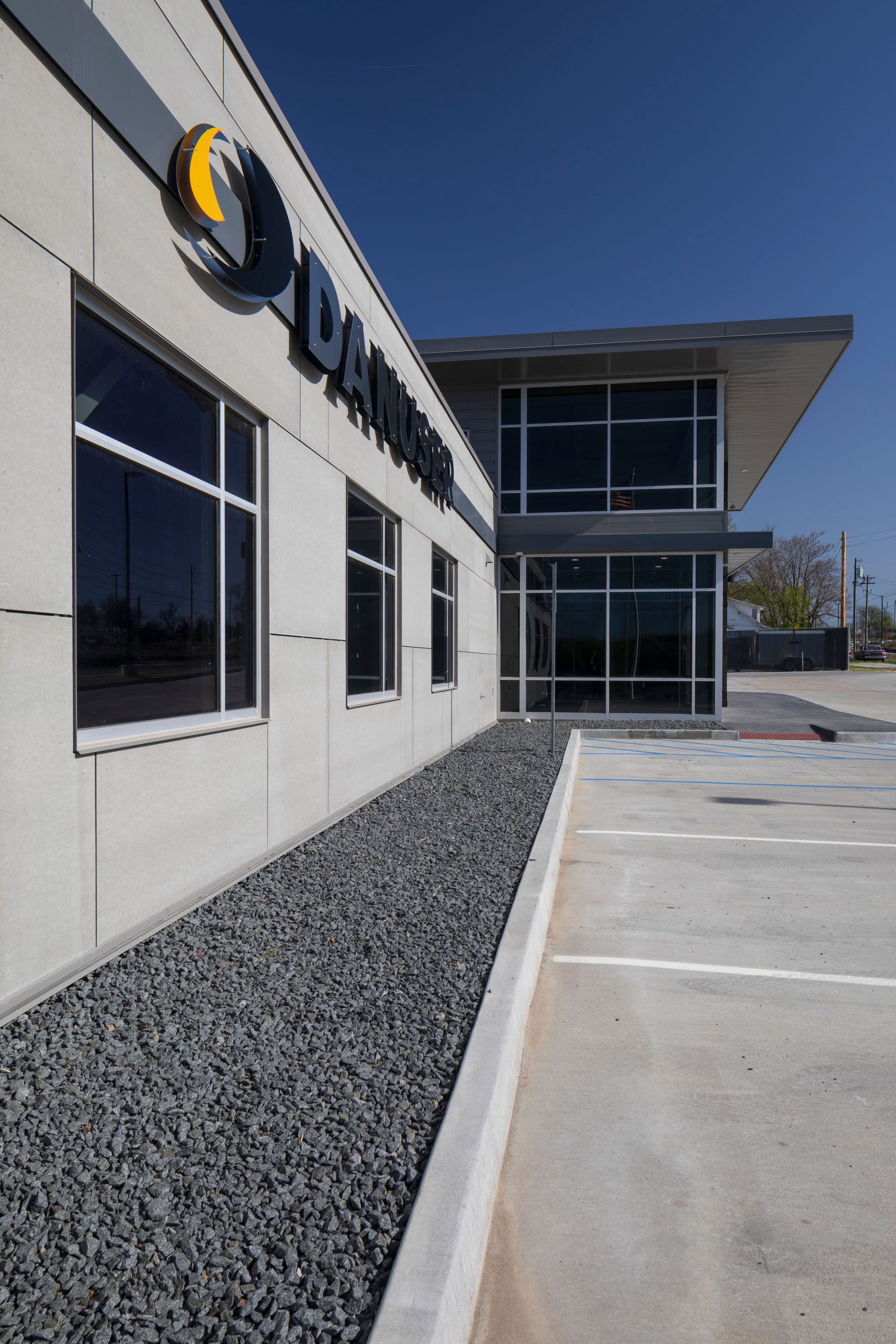 Design & Build a Stunning Office Building in Mexico, MO With PCE Construction